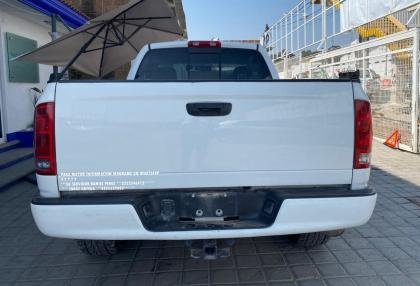 RAM 2500 4X4 2005
