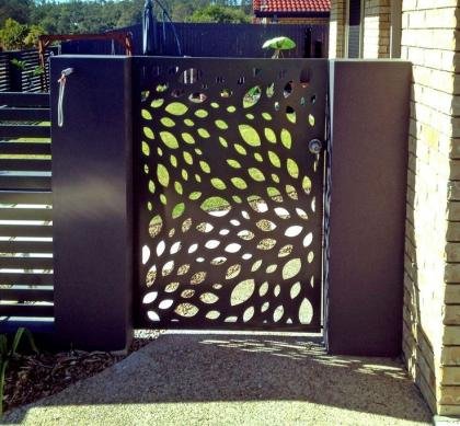 PORTONES Y PUERTAS  CNC