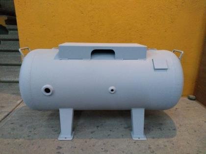 TANQUE NEUMATICO HORIZONTAL DE 235 LITROS