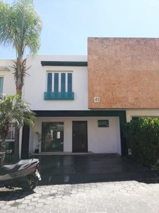 Casa en VENTA AV VALDEPEÑAS