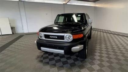 TOYOTA FJ CRUISER 2011