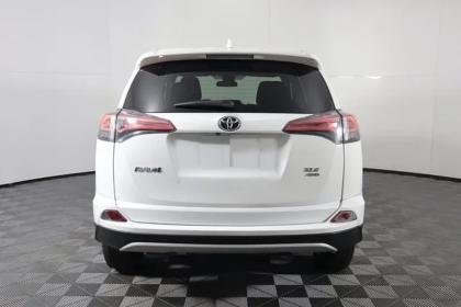 TOYOTA RAV4 2018