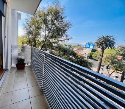 Amplio e iluminado depto , 3 rec, 2 ba, 2 gar, listo para habitar, en BJ