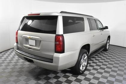 CHEVROLET SUBURBAN