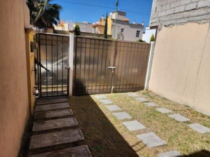 Coqueta casa con opción de crecimiento en Las Américas