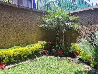 Linda casa lista para habitar, frente al parque en El Parque Coyoacán