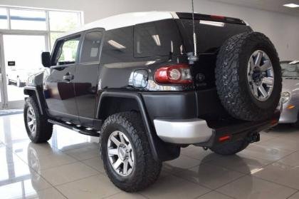 TOYOTA FJ CRUISER 2013