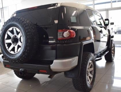 TOYOTA FJ CRUISER 2013