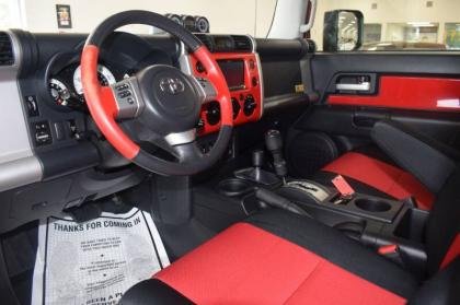 TOYOTA FJ CRUISER 2012