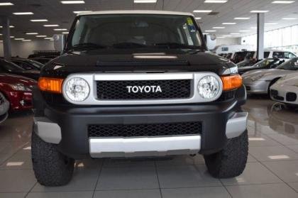 TOYOTA FJ CRUISER 2013
