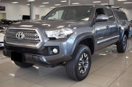 TOYOTA TACOMA 2017