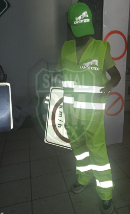 Uniformes y elementos de seguridad