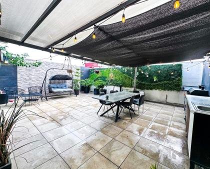Hermoso depto seminuevo, 2 niveles, 2 rec, 2.5 bañ, 2 gar, Roof Garden priv