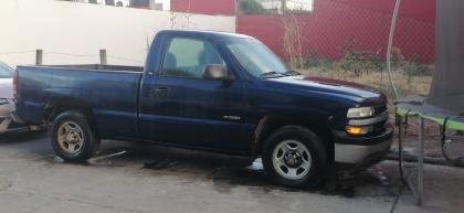 VENTA DE CAMIONETA CHEVROLET SILVERADO