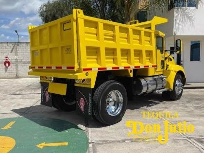EN GRAN REMATE CAMION DE VOLTEO KENTWORTH T370 MODELO 2014