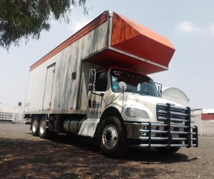 Camion Torton Freightliner M2 106 35K
