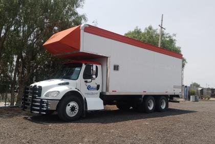 Camion Torton Freightliner M2 106 35K